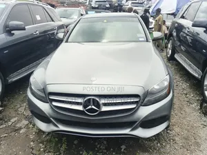 Mercedes-Benz C300 2016 Gray