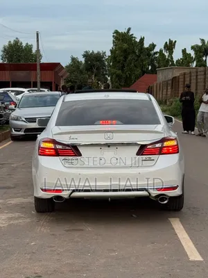 Honda Accord 2017 White