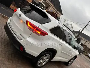 Toyota Highlander Limited Platinum 4dr SUV AWD (3.5L 6cyl 6A) 2015