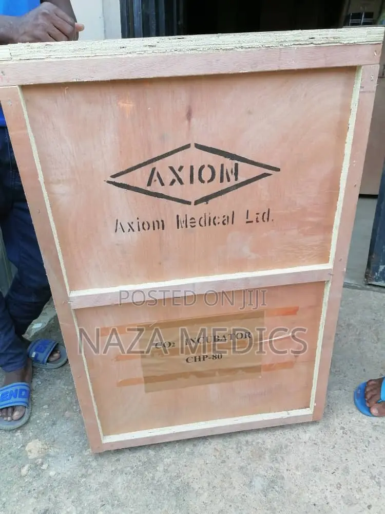 CO2 Incubator (Axiom UK)