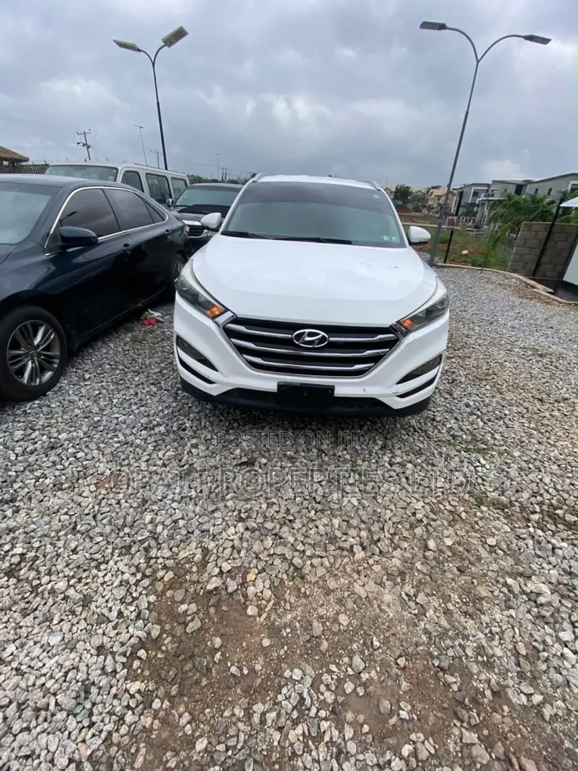 Hyundai Tucson 2017 White