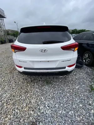 Hyundai Tucson 2017 White