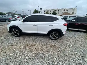 Hyundai Tucson 2017 White