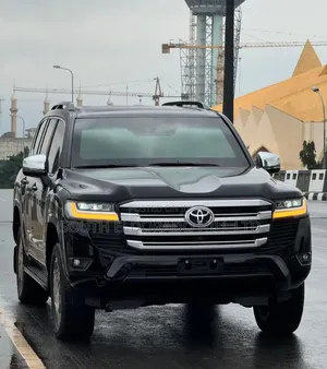 Toyota Land Cruiser 2024 Black