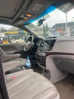 Toyota Sienna 2014 Gray