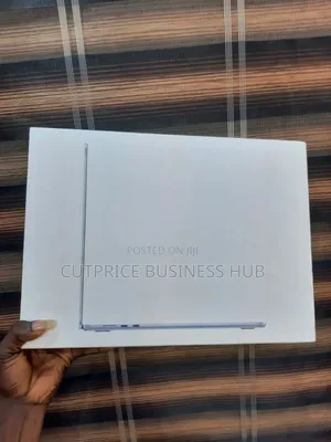 New Laptop Apple MacBook Air 2026 M5 16GB Apple M5 SSHD (Hybrid) 512GB