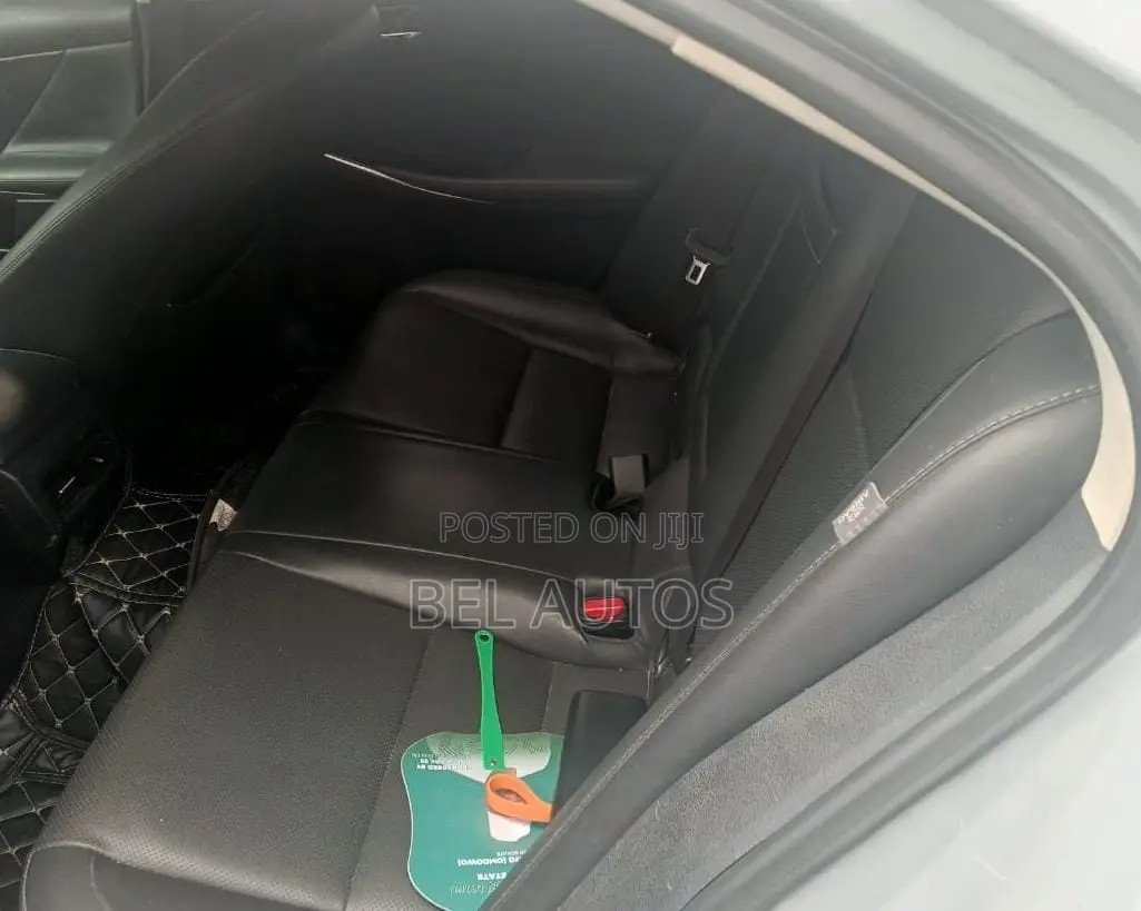 Lexus IS 2014 Gray
