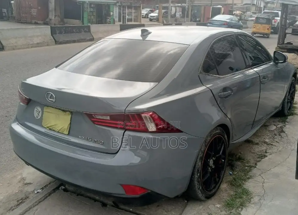 Lexus IS 2014 Gray