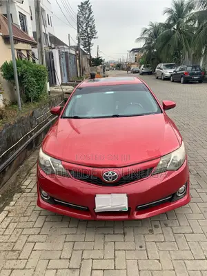 Toyota Camry SE 4dr Sedan (2.5L 4cyl 6A) 2012 Red