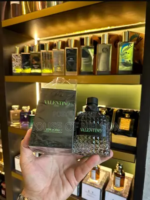 Valentino Uomo Born in Roma Green Stravaganza Eau De Toilette 100ml