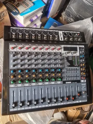 Yamaha 8channels Powered Mixer Amplifier.