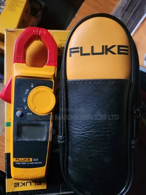 Fluke 323 Digital Clamp Meter True-RMS