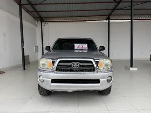 Toyota Tacoma 2006 Silver