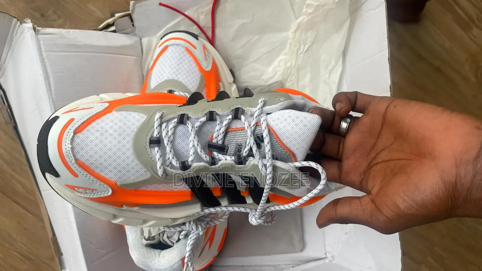Sneakers Dhow
