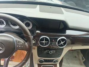 Mercedes-Benz GLK-Class 2014 Brown