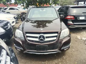 Mercedes-Benz GLK-Class 2014 Brown