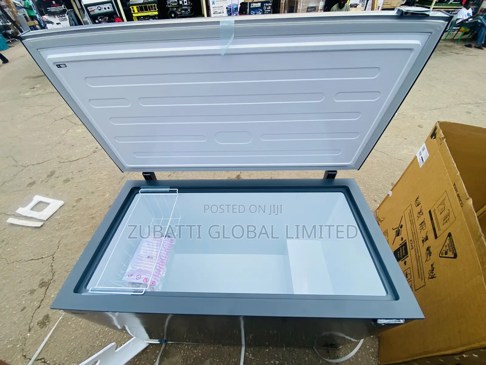 LG Chest Freezer 300L