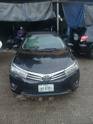 Toyota Corolla 2016 Black