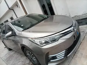 Toyota Corolla 2017 Gray