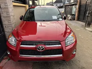 Toyota RAV4 2.5 Limited 2012 Red
