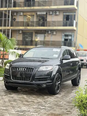 Audi Q7 2011 Black