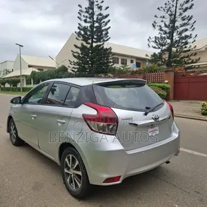Toyota Yaris 2015 Silver