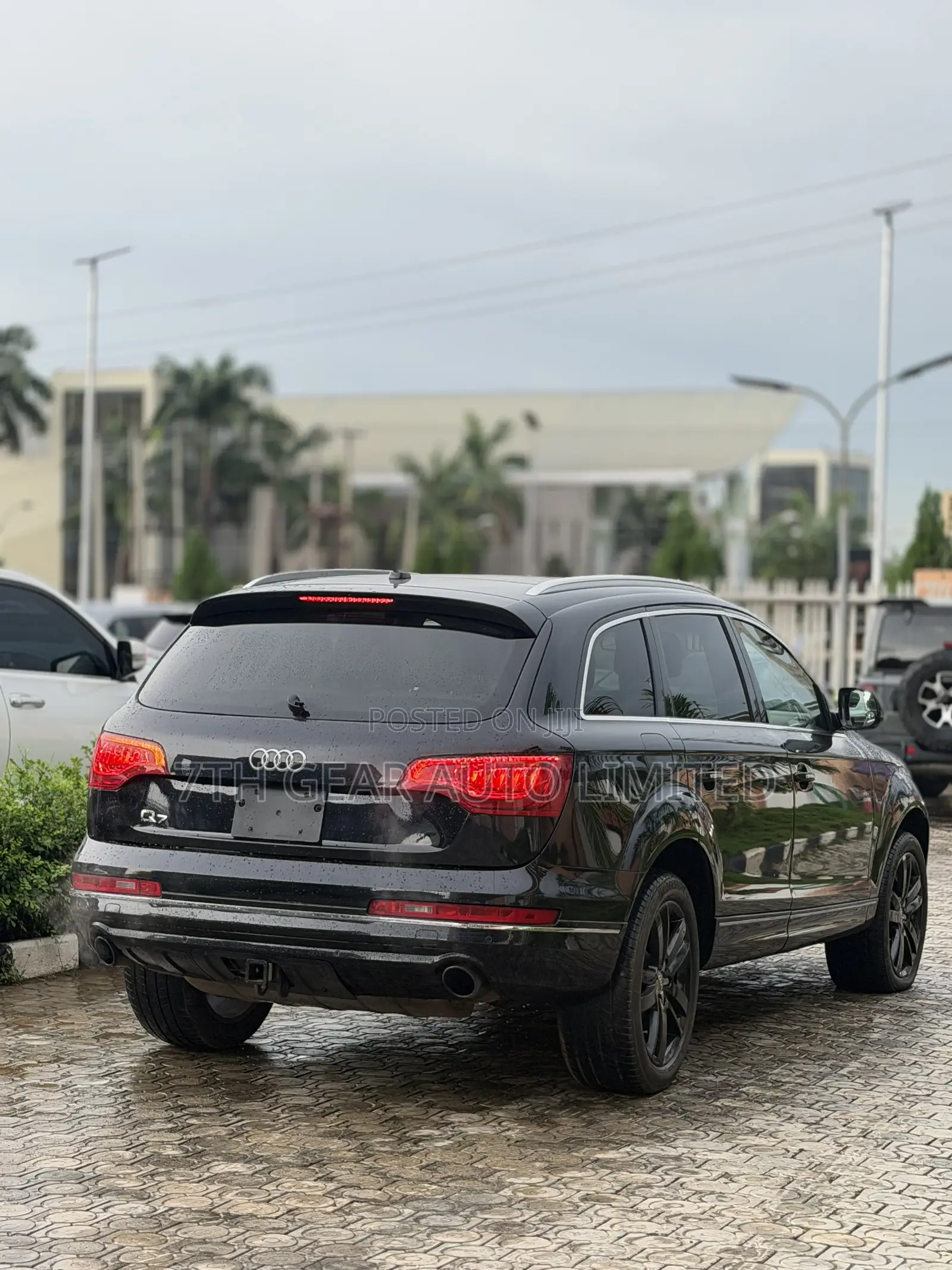 Audi Q7 2011 Black