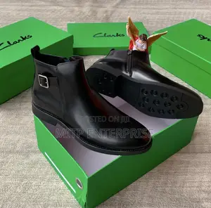 Clarks Men’s Classic Leather Ankle Boots
