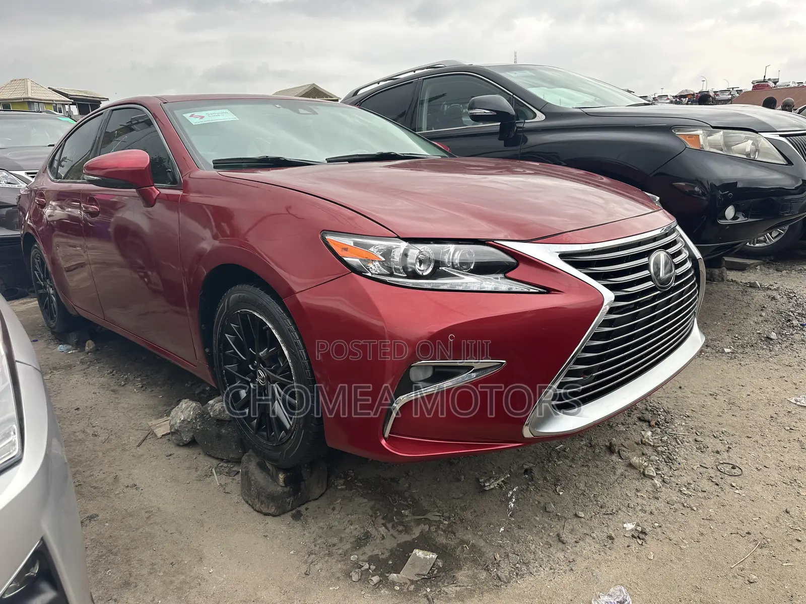 Lexus ES 2016 Red