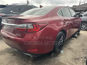 Lexus ES 2016 Red