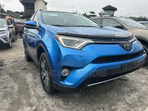 Toyota RAV4 2017 Blue