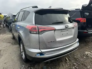 Toyota RAV4 2018 Silver