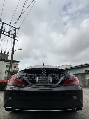 Mercedes-Benz C250 2015 Black