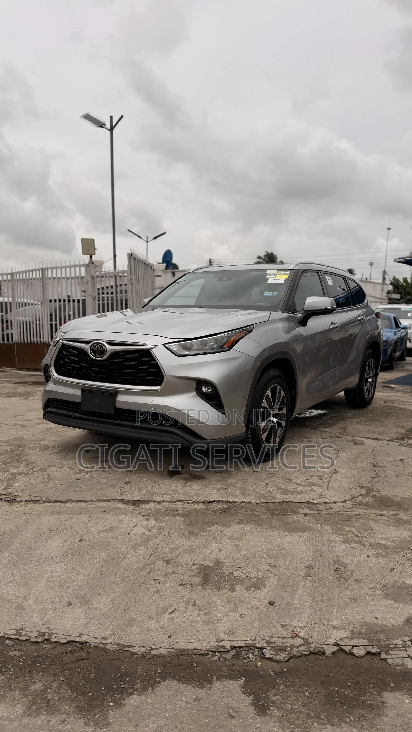 Toyota Highlander XLE AWD 2020 Silver