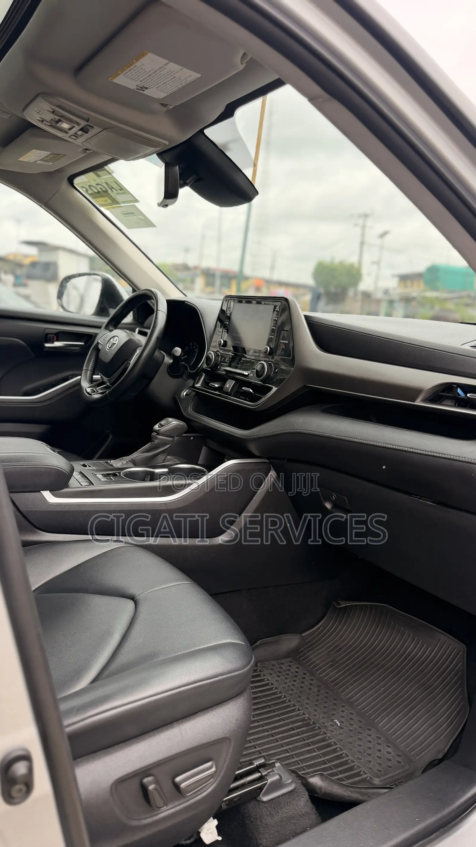 Toyota Highlander XLE AWD 2020 Silver