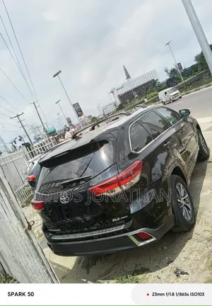 Toyota Highlander 2019 Black