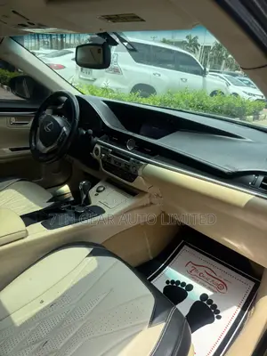 Lexus ES 350 FWD 2015 Gray