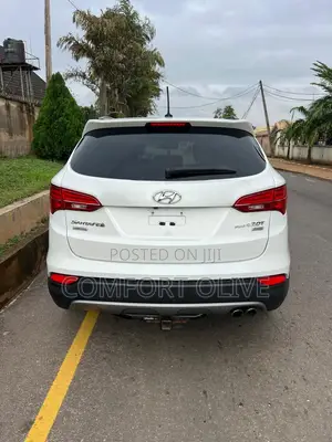 Hyundai Santa Fe Limited 4dr SUV AWD (3.3L 6cyl 6A) 2015 White