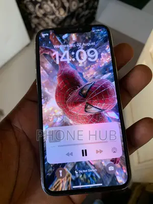Apple iPhone X 64 GB White