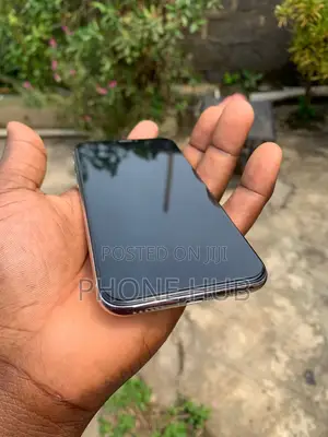 Apple iPhone X 64 GB White