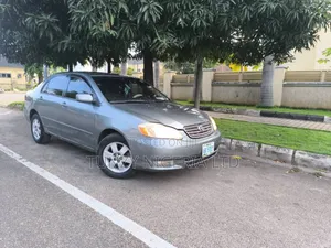 Toyota Corolla 2004 Gray
