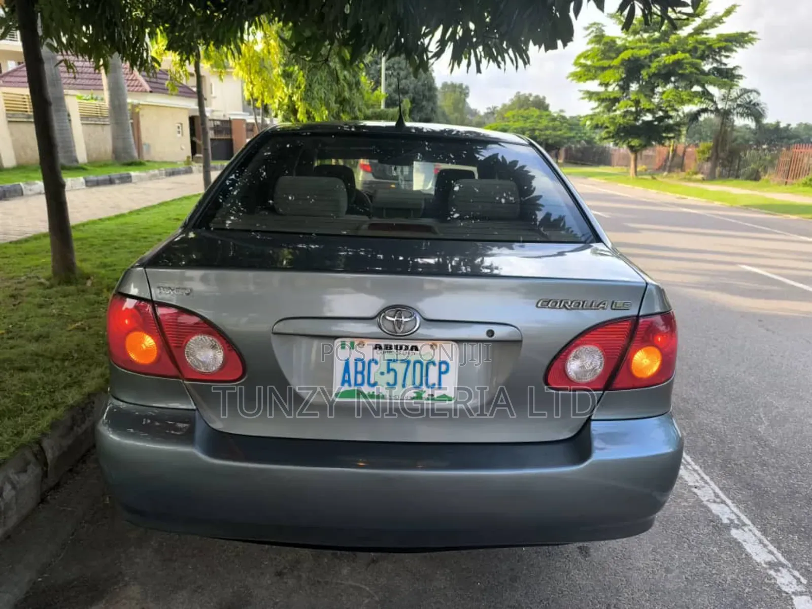 Toyota Corolla 2004 Gray