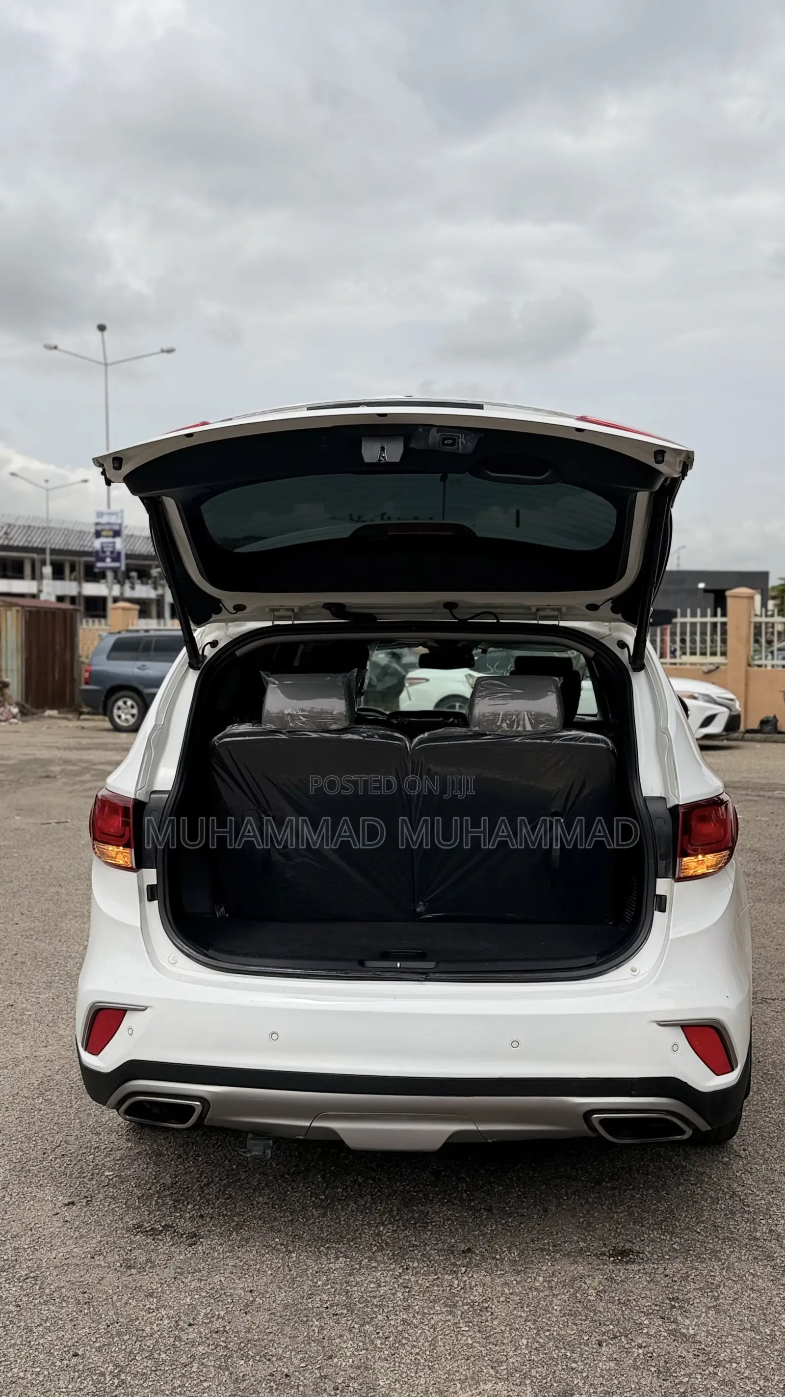 Hyundai Santa Fe 2017 White