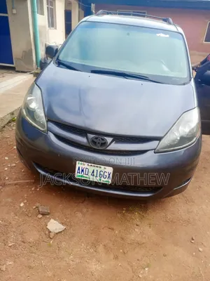 Toyota Sienna LE FWD 2006 Gray