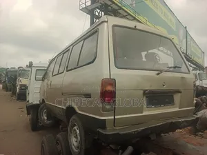 Nissan Vanette 1999 Brown