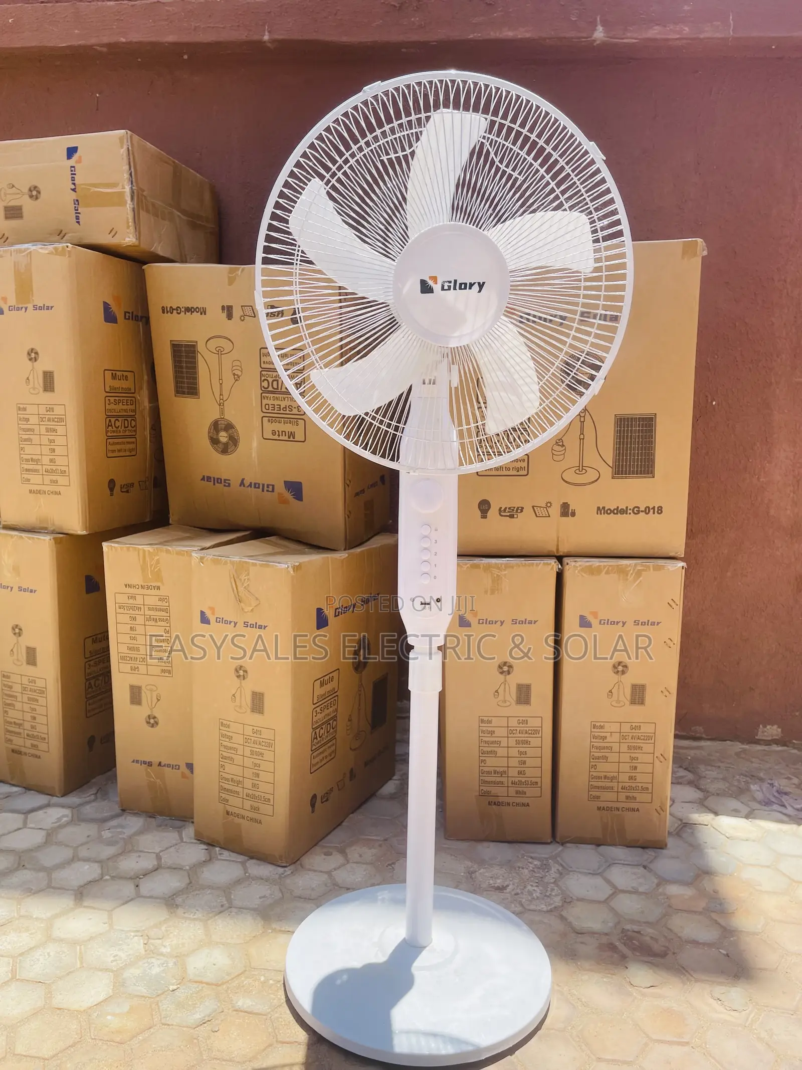 16” Solar Rechargeable Fan
