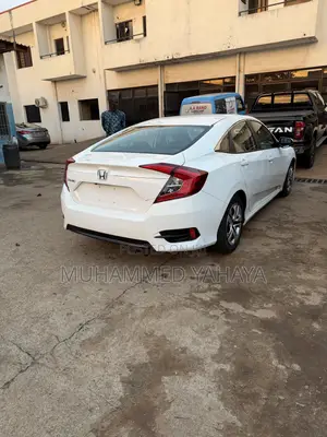 Honda Civic 2017 White