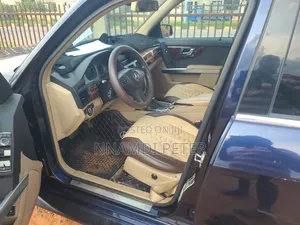 Mercedes-Benz GLK-Class 2010 Blue