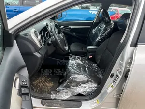Toyota Matrix 2012 Silver