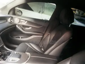 Mercedes-Benz GLC-Class 2021 Black